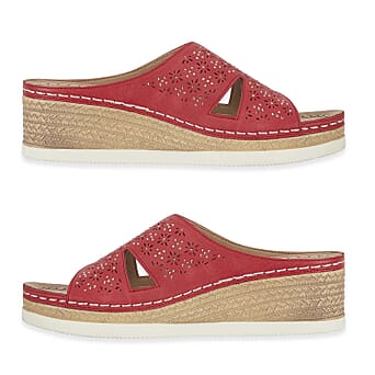 https://tjcuk.sirv.com/Products/85/2/8520647/Emma-Diamante-Trim-Ladies-Wedge-Sandals-Size-8-Red_8520647_1.jpg?w=342&h=342