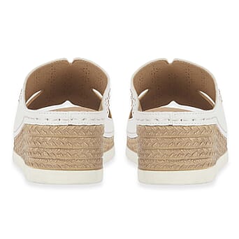 https://tjcuk.sirv.com/Products/85/2/8520656/Emma-Diamante-Trim-Ladies-Wedge-Sandals-Size-7-White_8520656_2.jpg?w=342&h=342