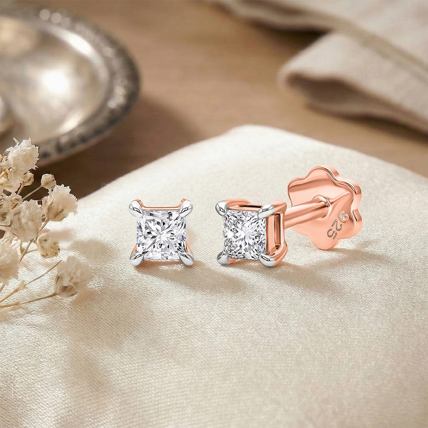 Luxuriant VS-EF Lab Grown Diamond Earring with Screw Back in 18K Vermeil Rose Gold Plated Sterling Silver 0.32 Ct.
