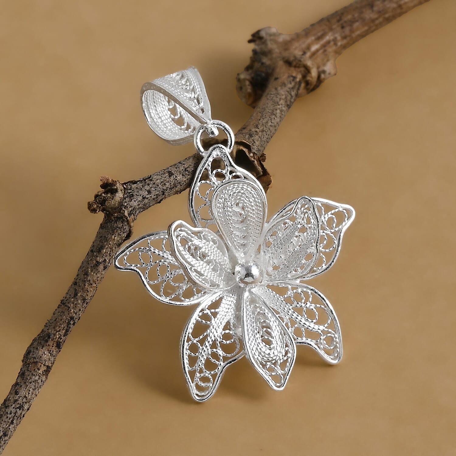 Royal Bali Collection - Sterling Silver Floral Pendant