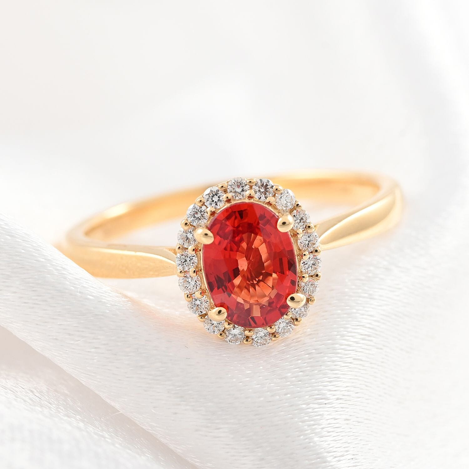 Iliana 18K Yellow Gold AAA Songea Sapphire, White Diamond SI Ring, Gold Wt.2.91 Gms  1.200  Ct.