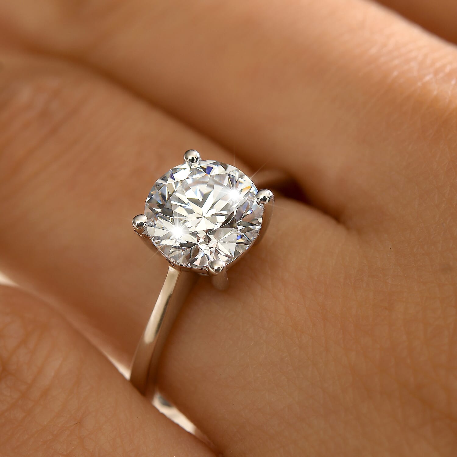 950 Platinum VS Lab Grown Diamond F, VS Ring, Platinum Wt.3.5 Gms  2.000  Ct.