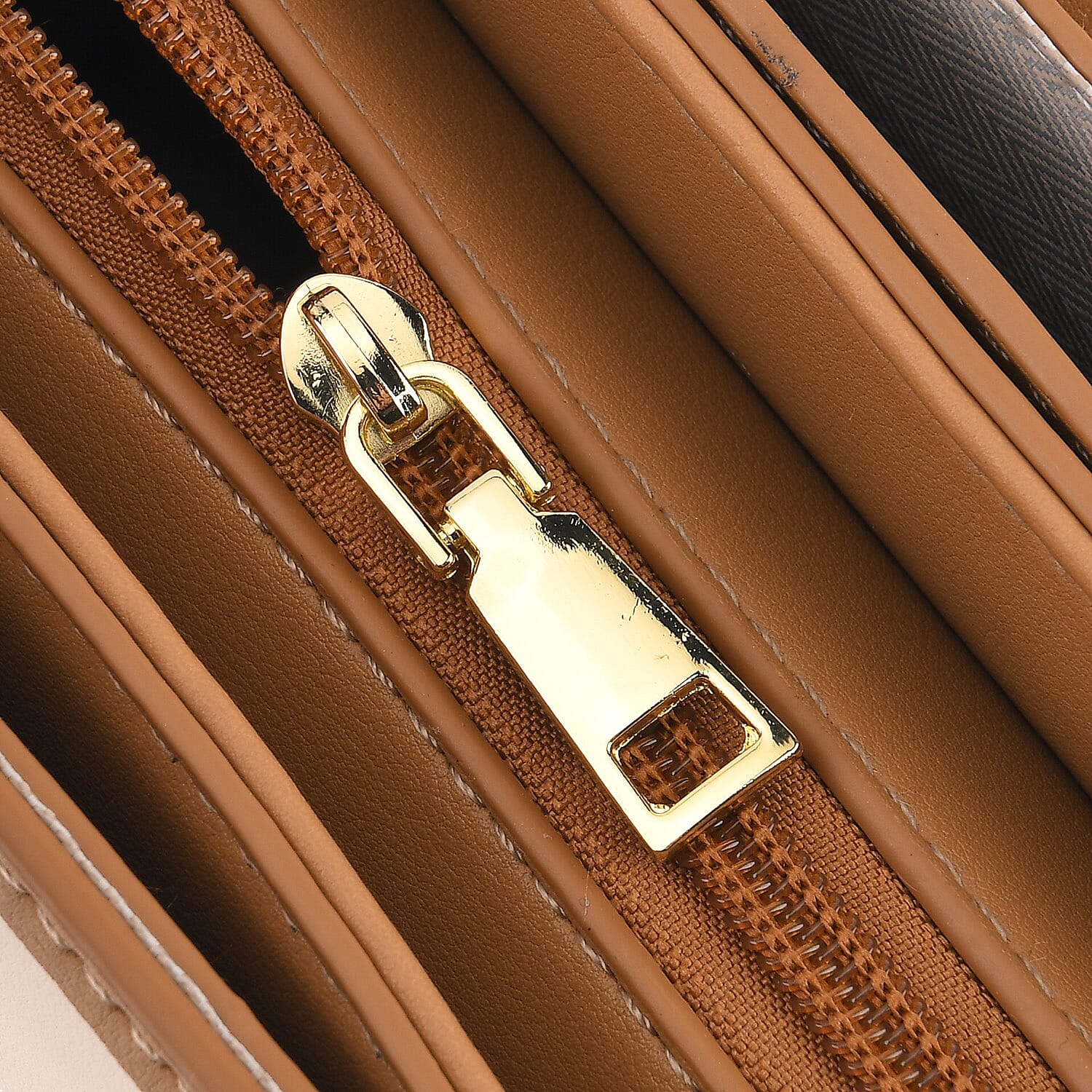 Stylish Embroidered Sleek Multi-Pocket Handbag with Adjustable Shoulder Strap - Brown