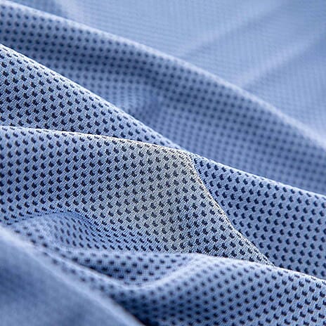 Cool Down Towels Set of 4 &ndash; Instant Cooling Neck Towels with Carry Case - Red