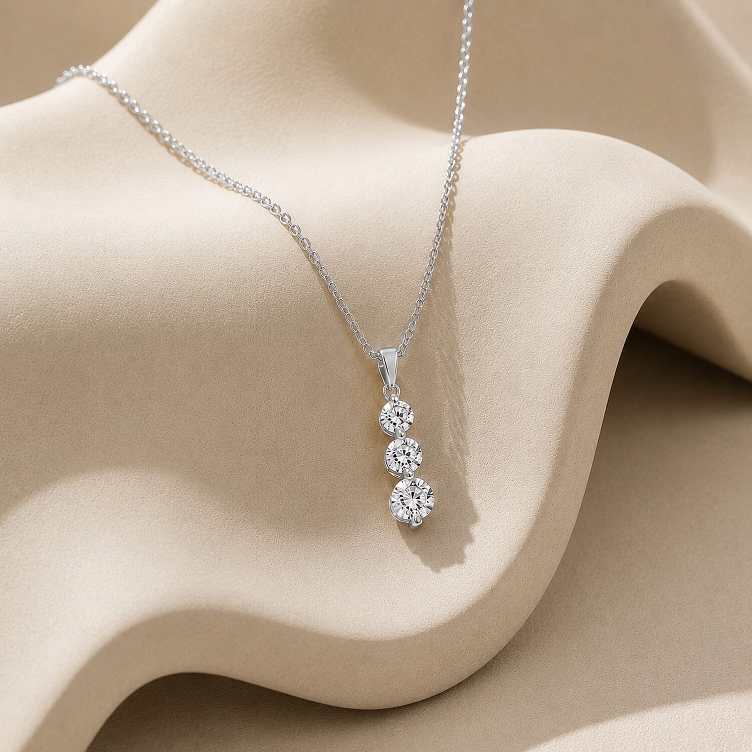 14K White Gold White Diamond Pendant 0.50 Ct.