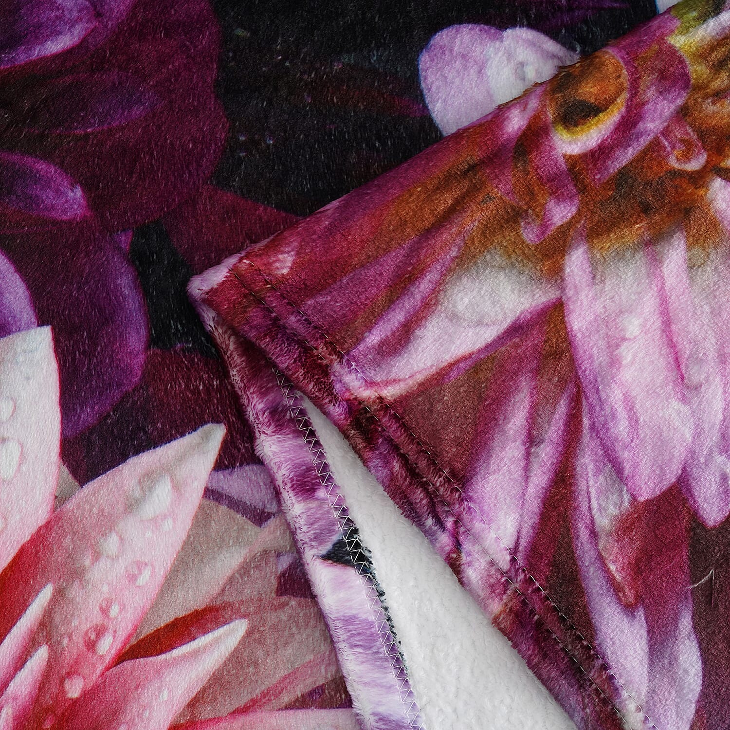 LIVMORE Single-Sided Digital Print Flannel Blanket (150x200cm) - Dahlias