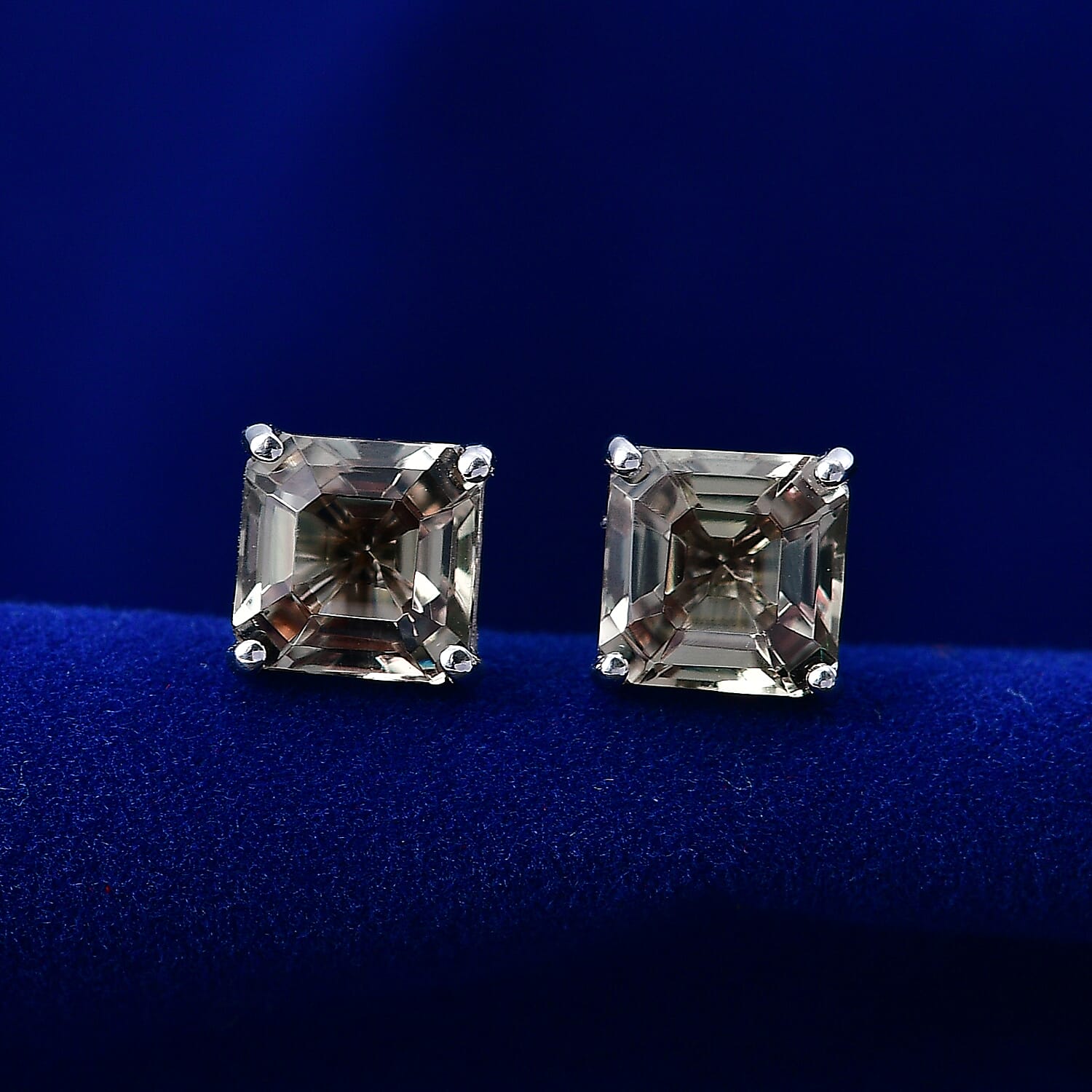 Rhapsody 950 Platinum AAAA Turkizite Solitaire Stud Earring with Screw Back 5.24 Ct, Platinum Wt. 2.84 Gms