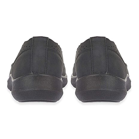 Shoetree Comfort Vienna Ladies Lightweight Slip-On Casual Pump With Decorative Cutouts (Size 6) - Black