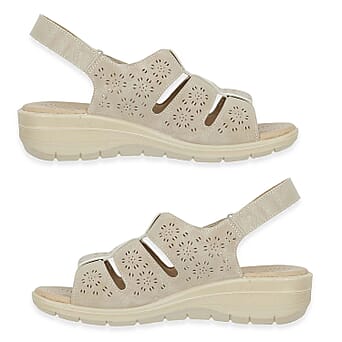 https://tjcuk.sirv.com/Products/85/3/8530149/Jo-Joe-Ladies-Sandal-Size-6-Beige_8530149_1.jpg?w=342&h=342