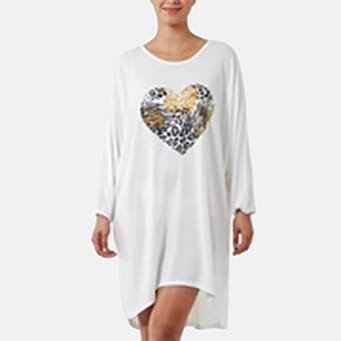 https://tjcuk.sirv.com/Products/85/3/8530185/QED-London-Animal-Heart-Loose-Fittunic-Top-Size-8-to-12-Ivory_8530185.jpg?w=342&h=342