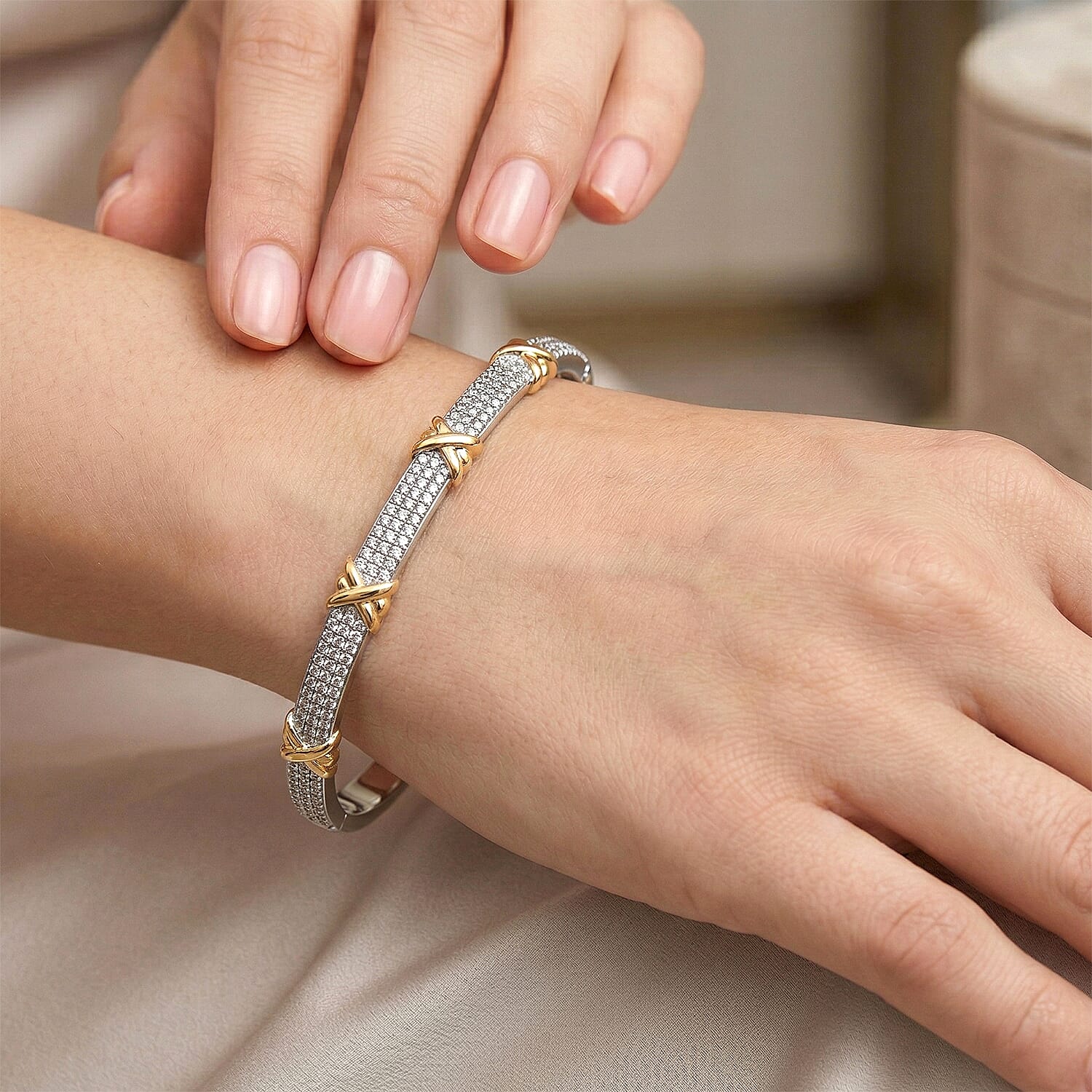 White Cubic Zirconia Criss Cross Bangle (Size - 7.5) 10.00 Ct.