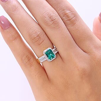 https://tjcuk.sirv.com/Products/85/3/8535890/Luxuriant-Lab-Grown-Columbian-Emerald-SI-G-H-Lab-Grown-Diamond-Halo-Ri_8535890_1.jpg?w=342&h=342