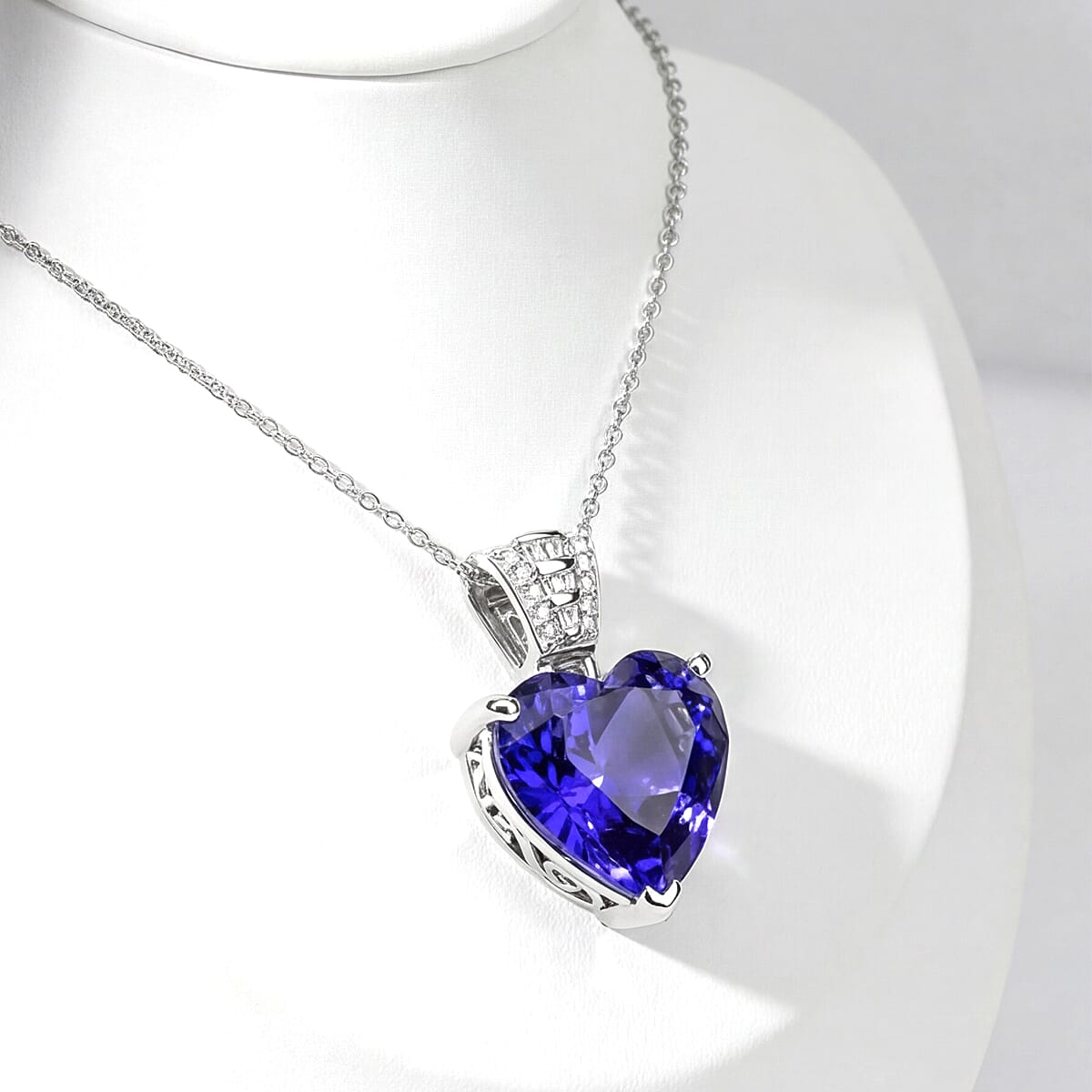 Rhapsody - 950 Platinum AAAA Tanzanite & VS-E-F White Diamond Solitaire Heart Pendant 8.88 Ct, Platinum Wt. 4.73 Gms