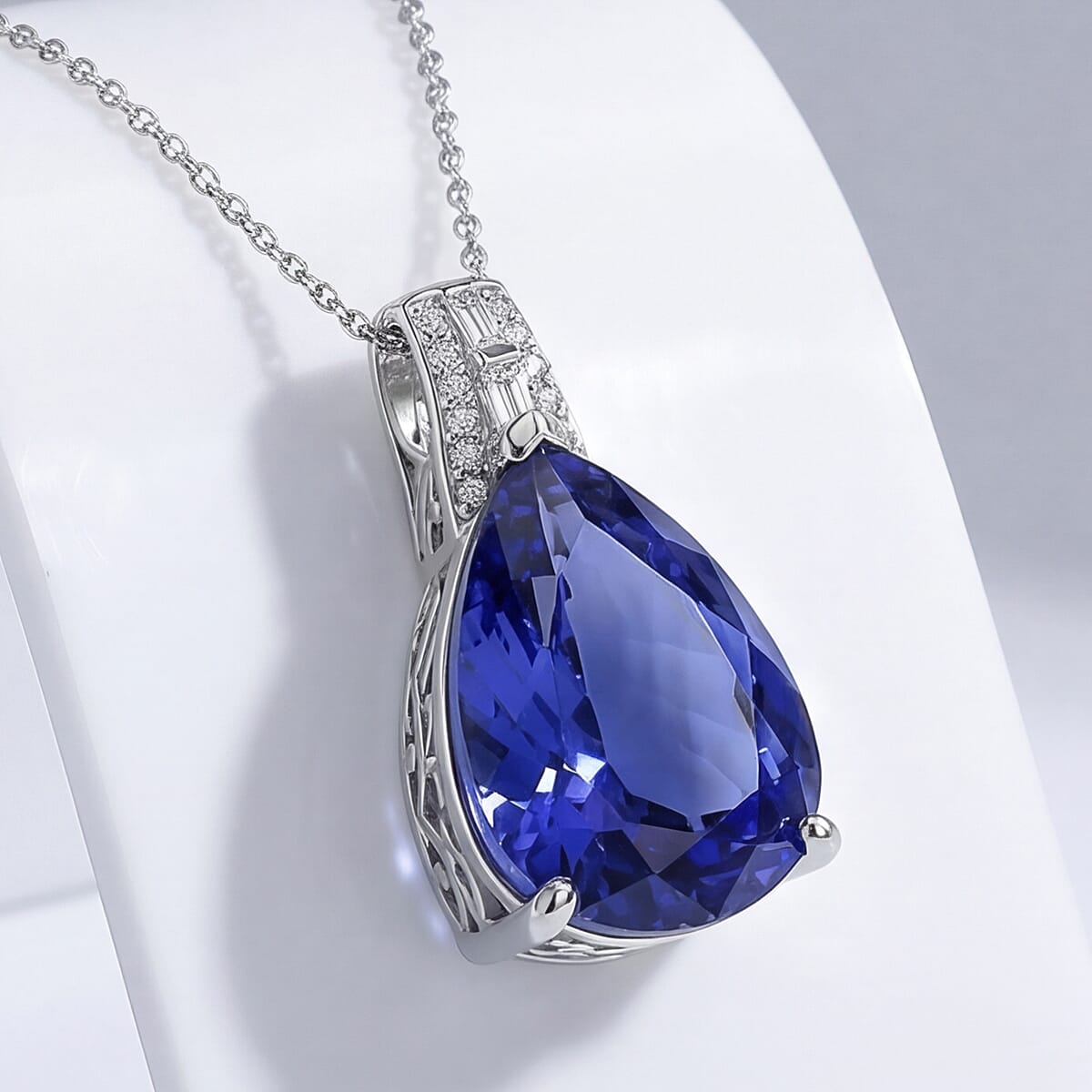 Rhapsody - 950 Platinum AAAA Tanzanite & VS-E-F White Diamond Solitaire Pendant 11.38 Ct, Platinum Wt. 4.14 Gms
