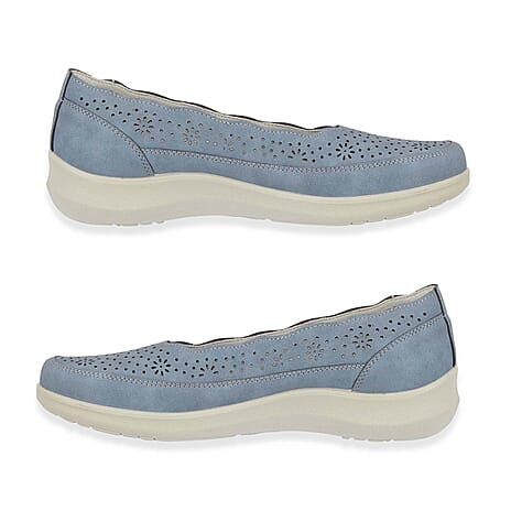 Shoetree Comfort Vienna Ladies Lightweight Slip-On Casual Pump With Decorative Cutouts (Size 6) - French Blue