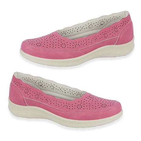 Shoetree Comfort Vienna Ladies Lightweight Slip-On Casual Pump With Decorative Cutouts (Size 8) - Hot Pink