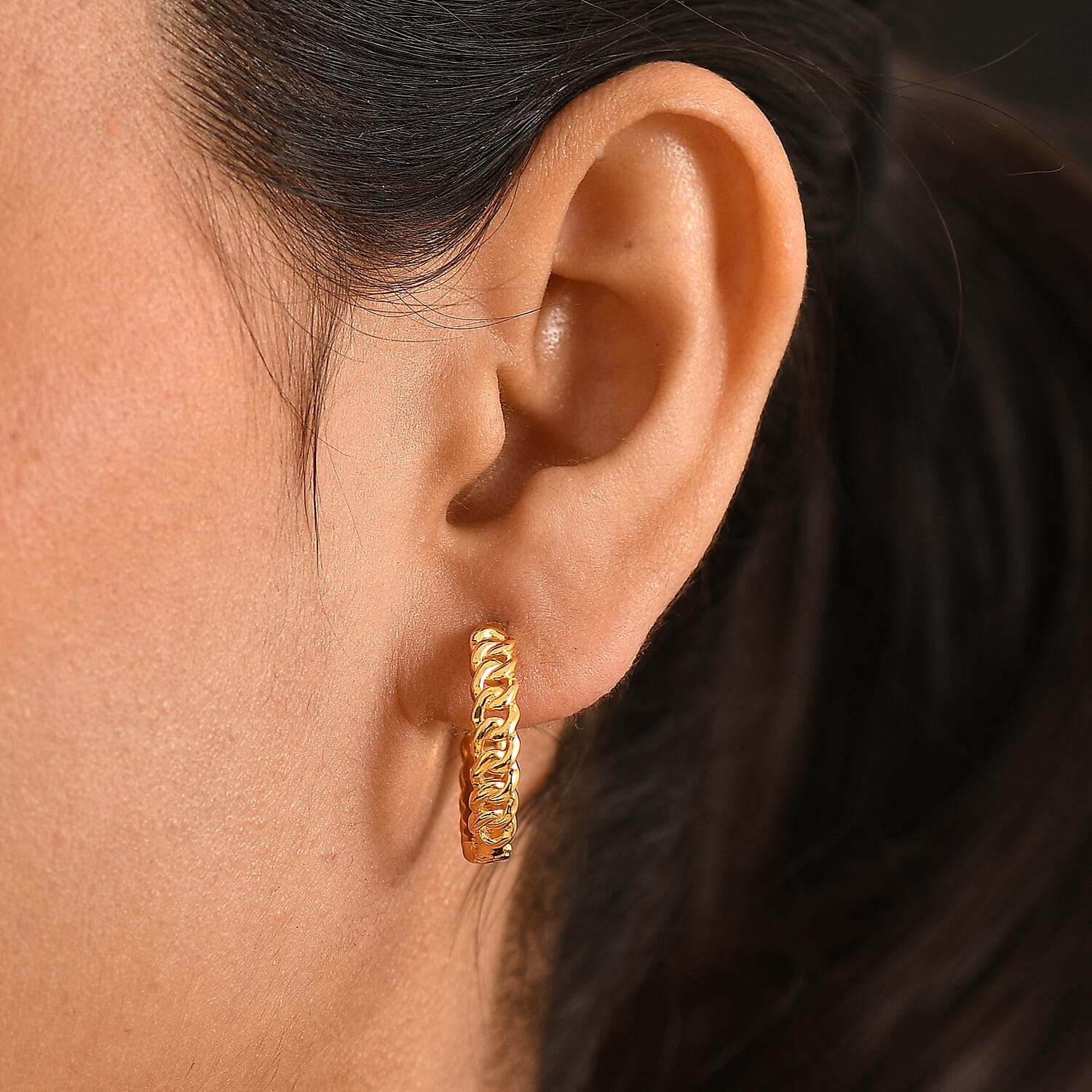 EverTrue - Full Hoop Earring in Yellow Gold Tone