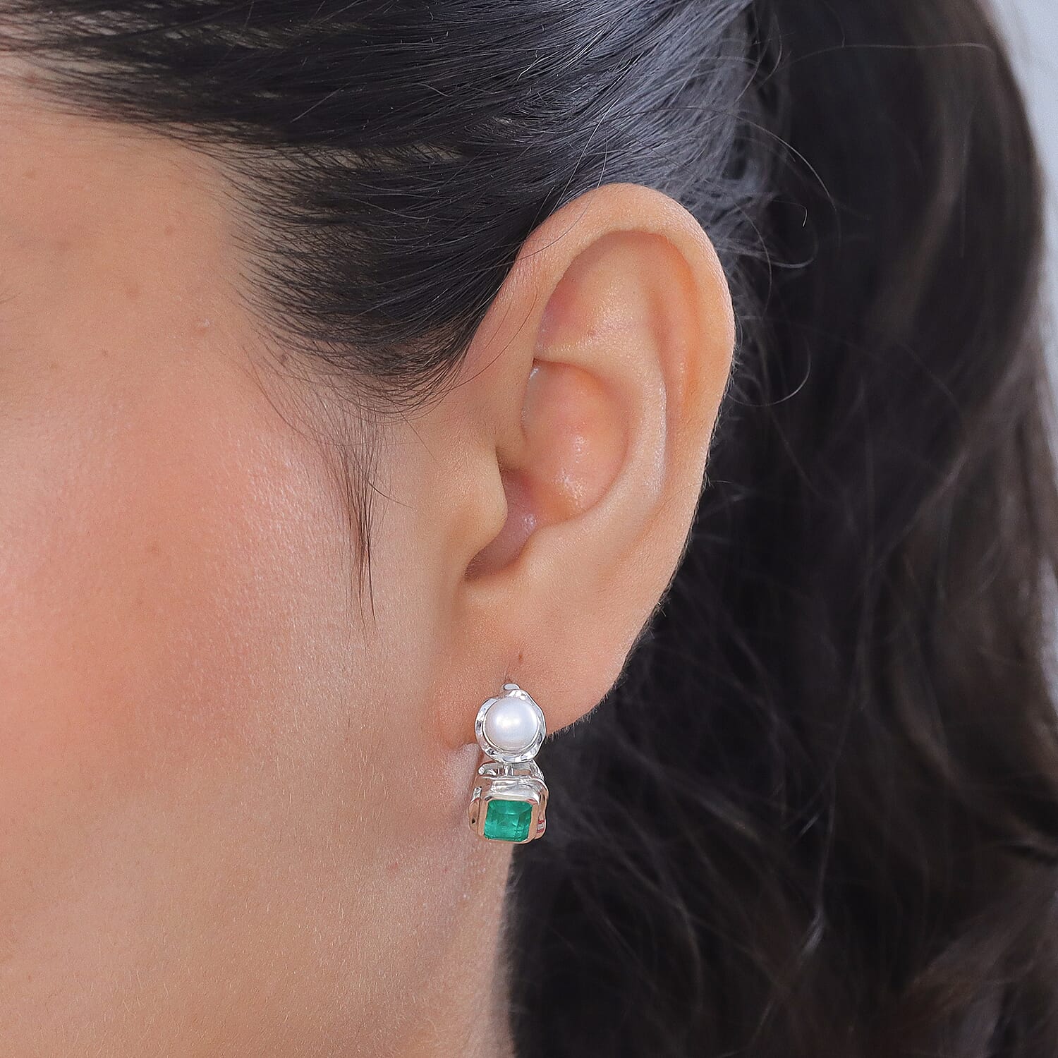 GP Emeraldine Triplet Quartz, Fresh Water Pearl & Kanchanaburi Blue Sapphire Full Hoop Earring in Rhodium Overlay Sterling Silver 3.90 Ct.