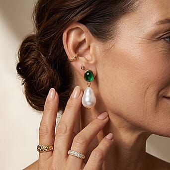 https://tjcuk.sirv.com/Products/85/4/8545180/Green-Onyx-White-Shell-Pearl-Beads-Earring-with-Push-Back-40-00-Ct_8545180_2.jpg?w=342&h=342