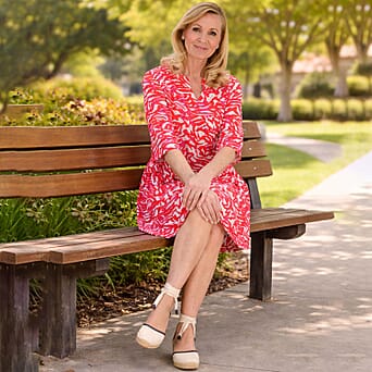https://tjcuk.sirv.com/Products/85/4/8546433/Midi-Size-12-Red-White_8546433_1.jpg?w=342&h=342