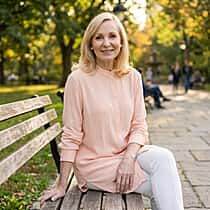 Marina Kaneva Button Down Shirt (Size 10) - Peach