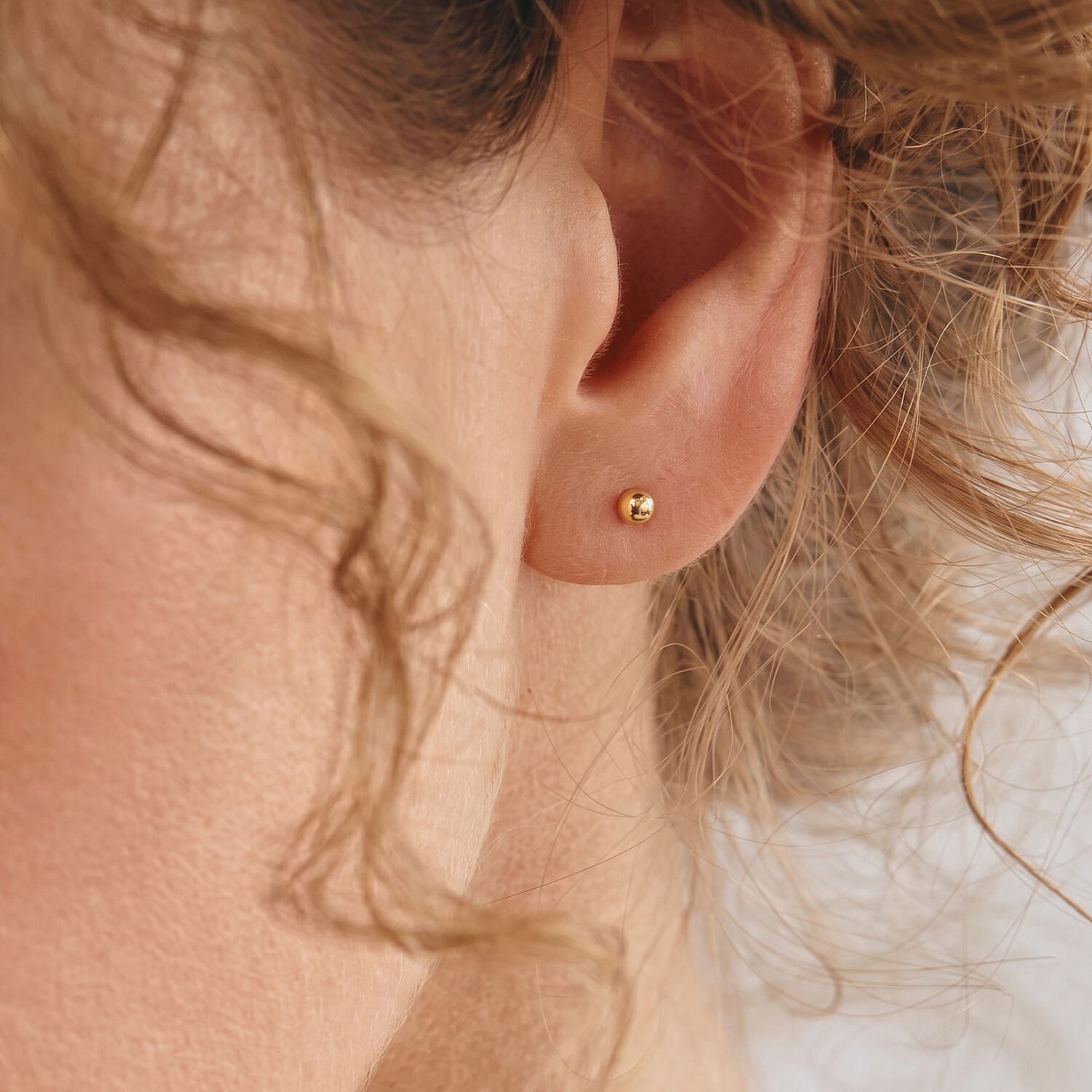 9K Yellow Gold Ball Stud Earrings