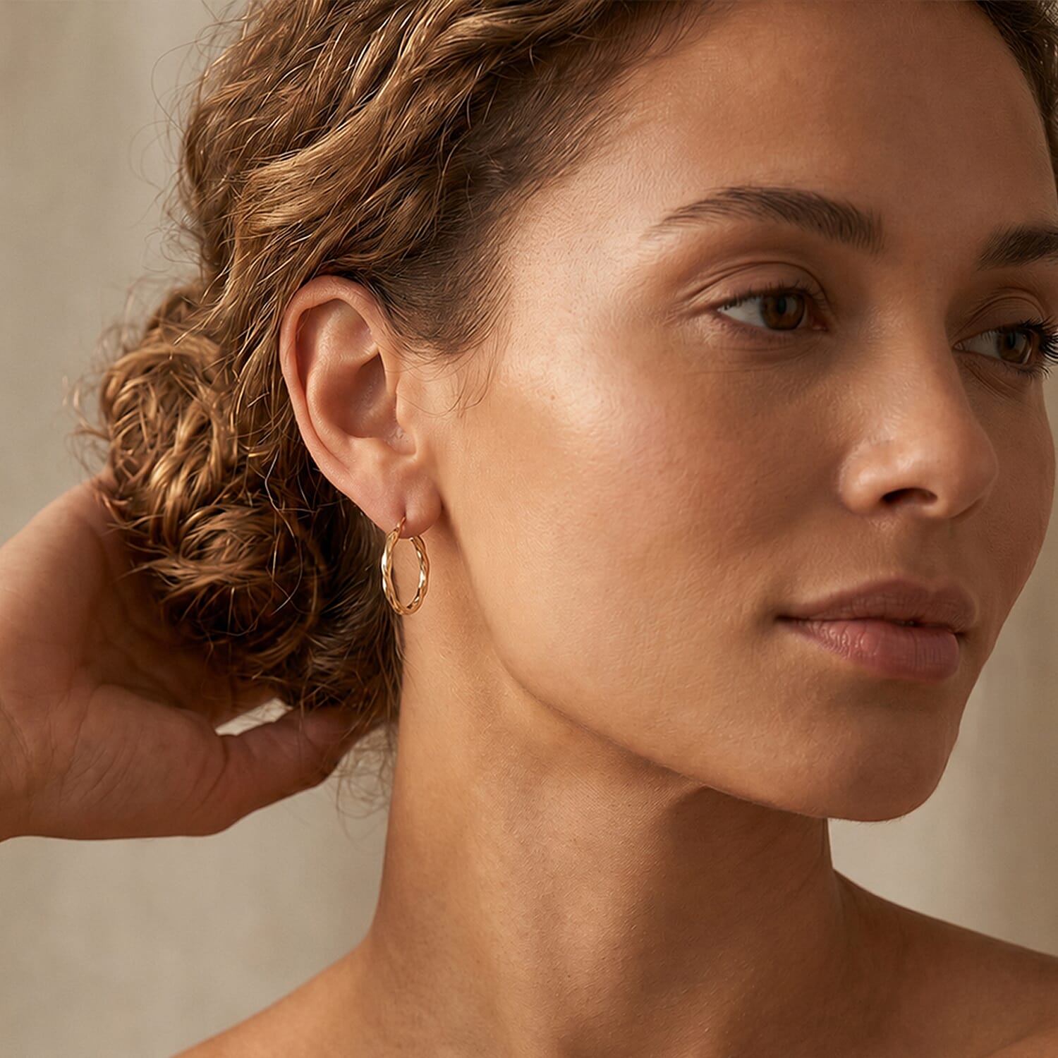 9K Yellow Gold Hoop Earring with Clasp