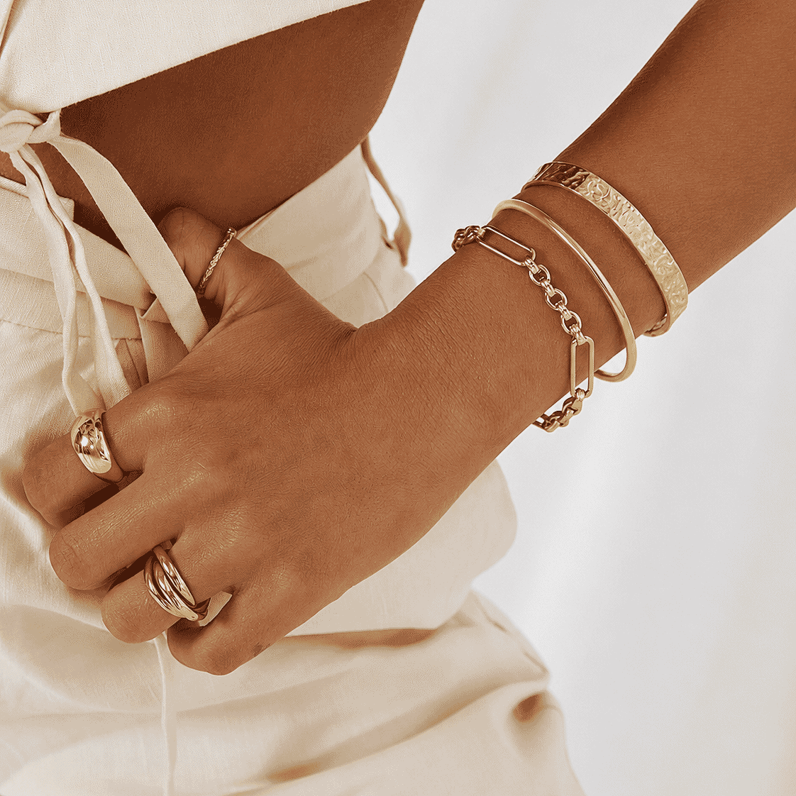 Close Out Deal- 9K Yellow Gold Hindge Bangle(Size-7'').