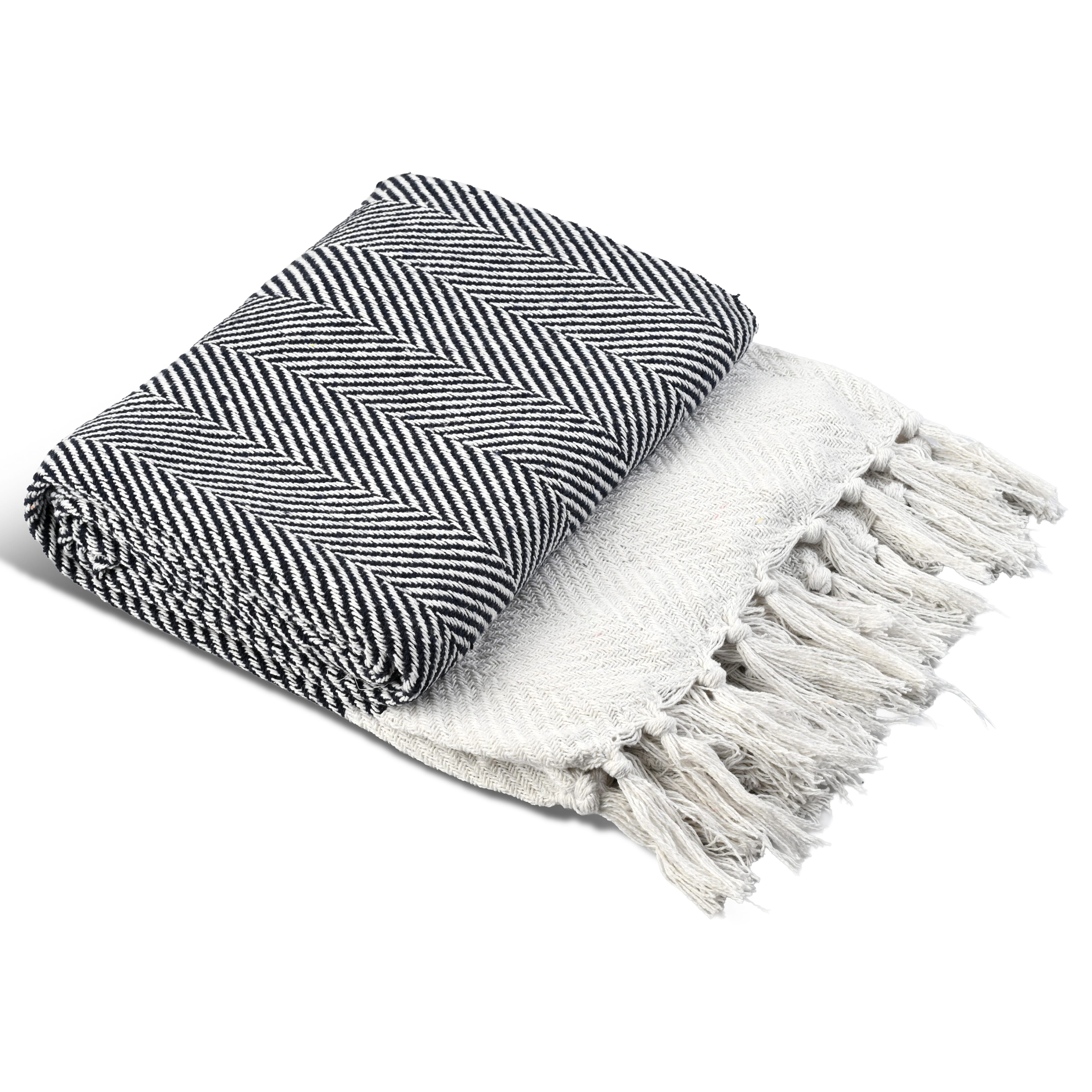 LIVMORE Cotton Patterned Throw Blanket