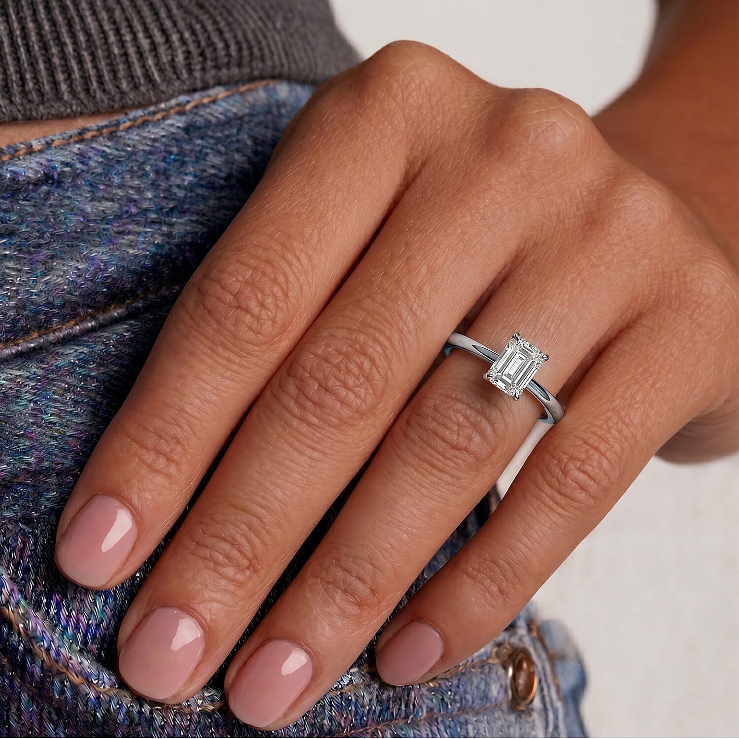 LUXURIANT 1 Ct. Lab Grown Diamond Solitaire Ring in Sterling Silver
