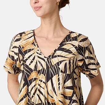https://tjcuk.sirv.com/Products/85/6/8564408/Chilli-Charm-Topical-Print-Flared-Dress-One-Size-Black_8564408_2.jpg?w=342&h=342