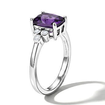 https://tjcuk.sirv.com/Products/85/6/8565582/Luxuriant-African-Amethyst-Lab-Grown-Diamond-Main-Stone-With-Side-Ston_8565582_3.jpg?w=342&h=342