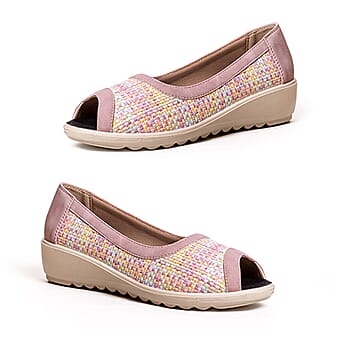 https://tjcuk.sirv.com/Products/85/6/8566243/Celine-Ladies-Peep-Toe-Sandals-With-Comfortable-Cushioned-Low-Wedge-He_8566243.jpg?w=342&h=342