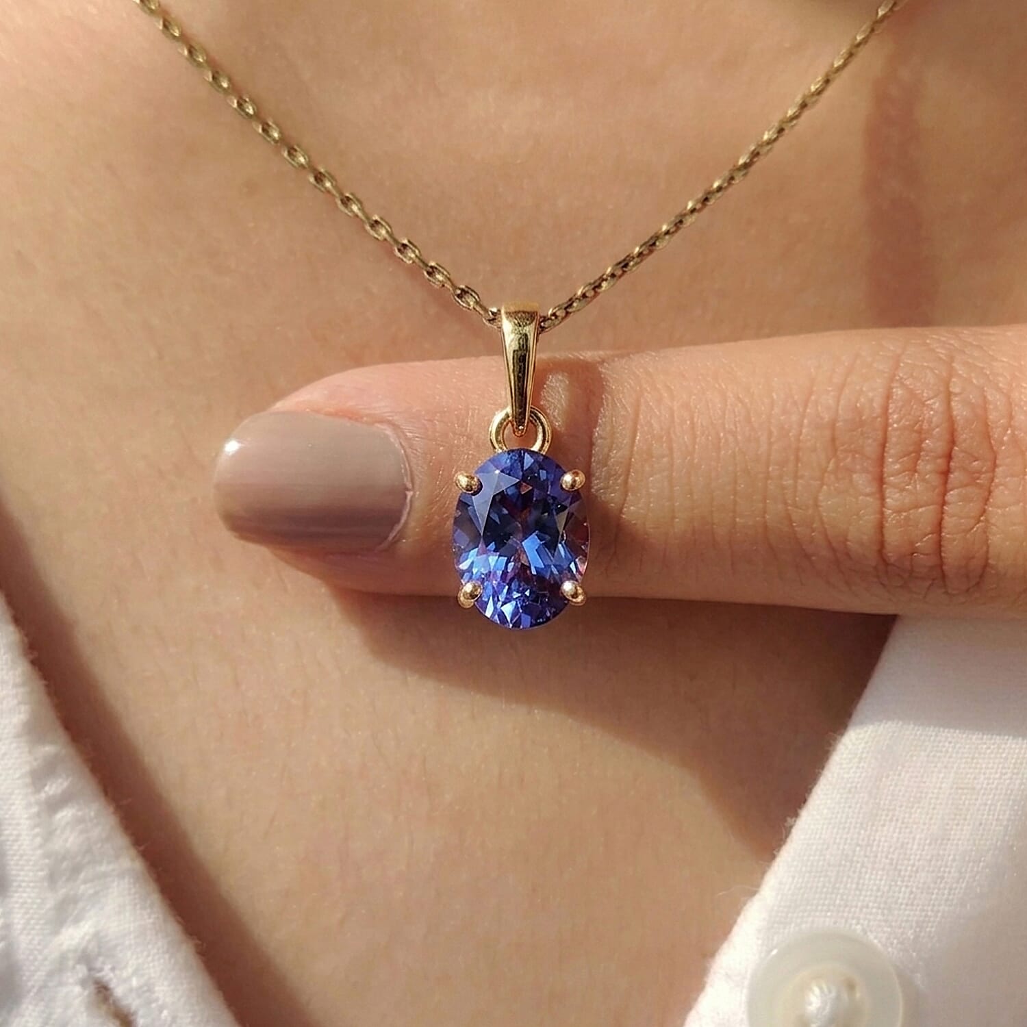 9K Yellow Gold AAA Tanzanite Solitaire Pendant