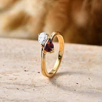 https://tjcuk.sirv.com/Products/85/7/8573995/D-Joy-Moissanite-Bypass-Ring-in-18K-YG-VermeilSterling-Silver-0-890-Ct_8573995_2.jpg?w=342&h=342