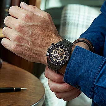 https://tjcuk.sirv.com/Products/85/7/8576277/WILLIAM-HUNT-Seiko-VD53-Japan-Quartz-5ATM-WR-Black-Dial-Black-Case-Men_8576277_2.jpg?w=342&h=342