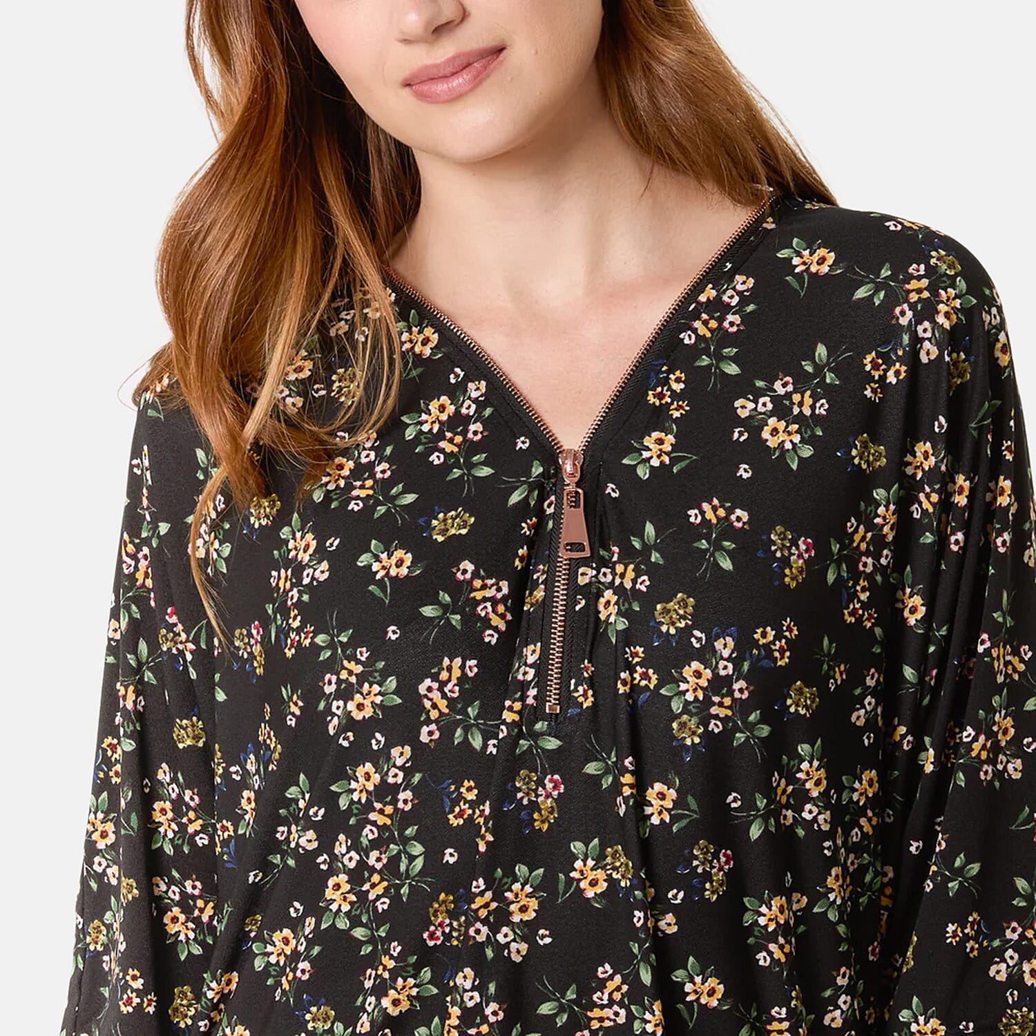 Misumi Daisy Floral Print Front Zip Top (One Size) - Black