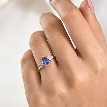 https://tjcuk.sirv.com/Products/85/8/8587271/9K-Yellow-Gold-Tanzanite-Natural-White-Diamond-Ring-1-50-Ct_8587271_1.jpg?w=342&h=342