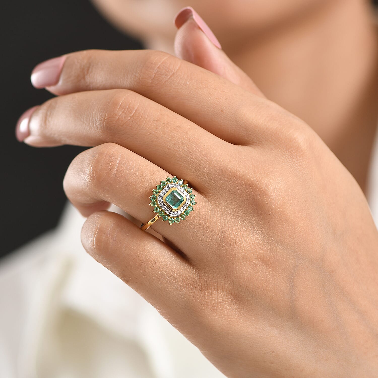 Luxuriant - AAA Gemfields Zambian Emerald & Lab Grown Diamond (SI-G-H) Halo Ring in 18K Vermeil Yellow Gold Plated Sterling Silver 1.30 Ct.