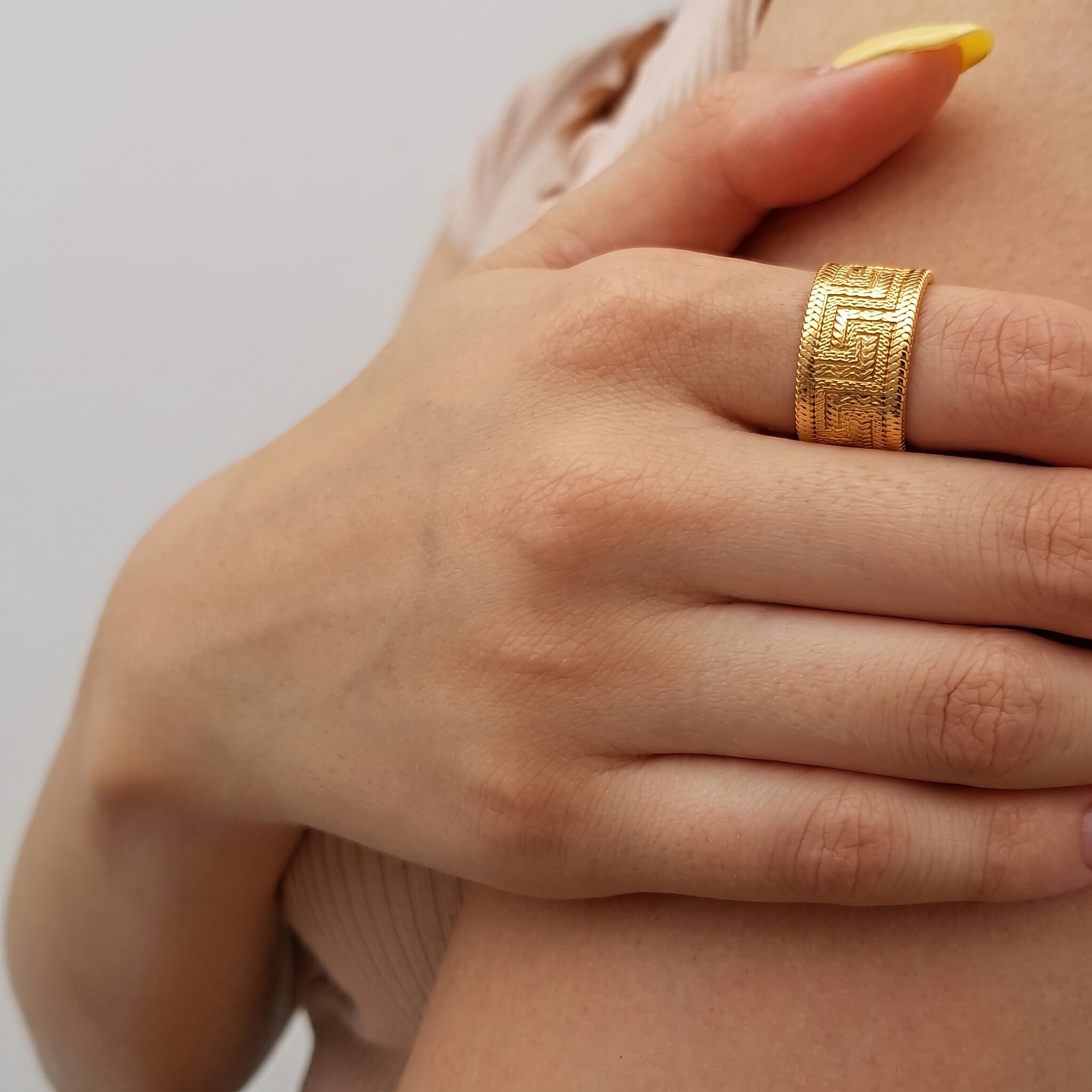 Maestro Collection 9K Yellow Gold Stretchable Ring (Size L TO P) Medium