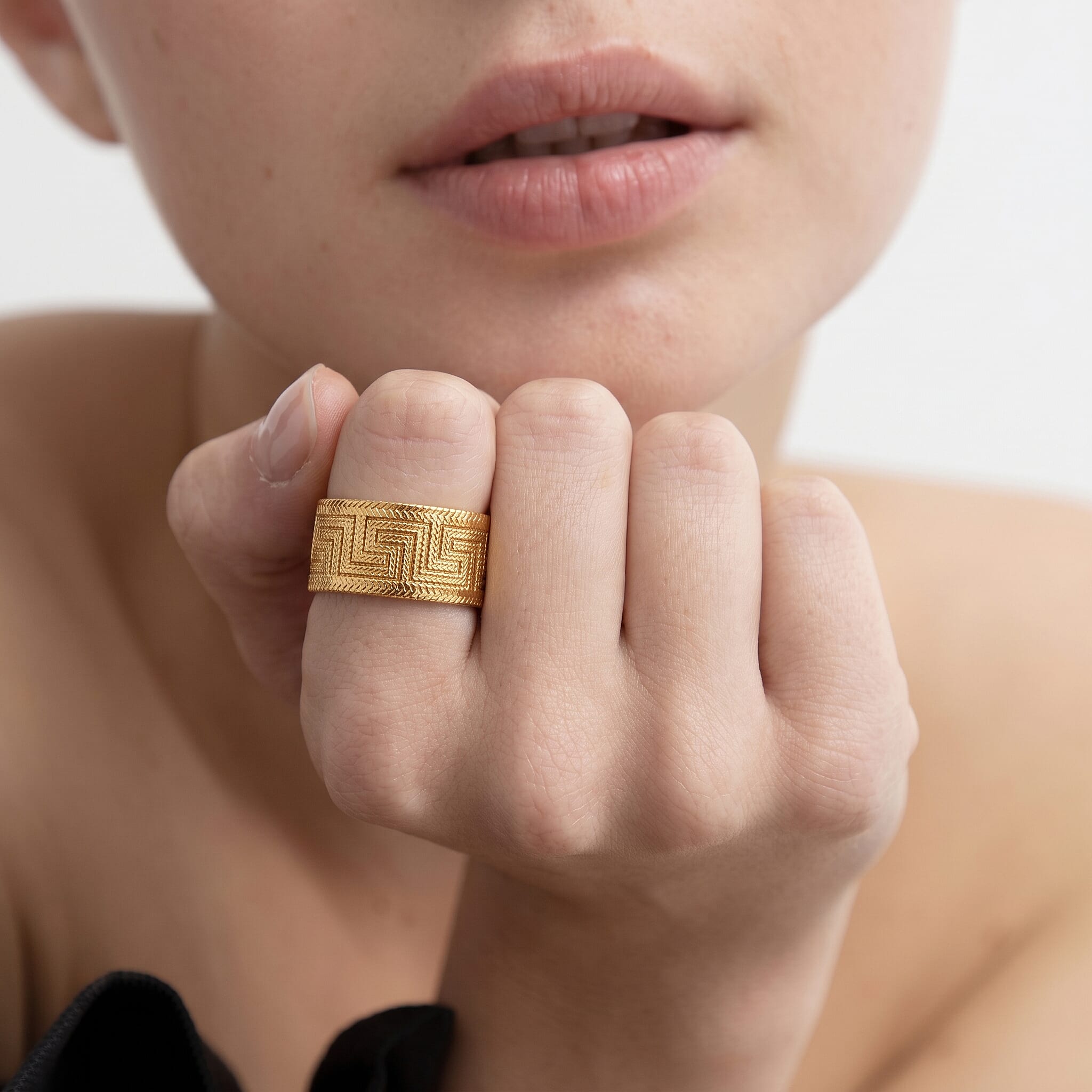 Maestro Collection 9K Yellow Gold Stretchable Ring (Size L TO P) Medium