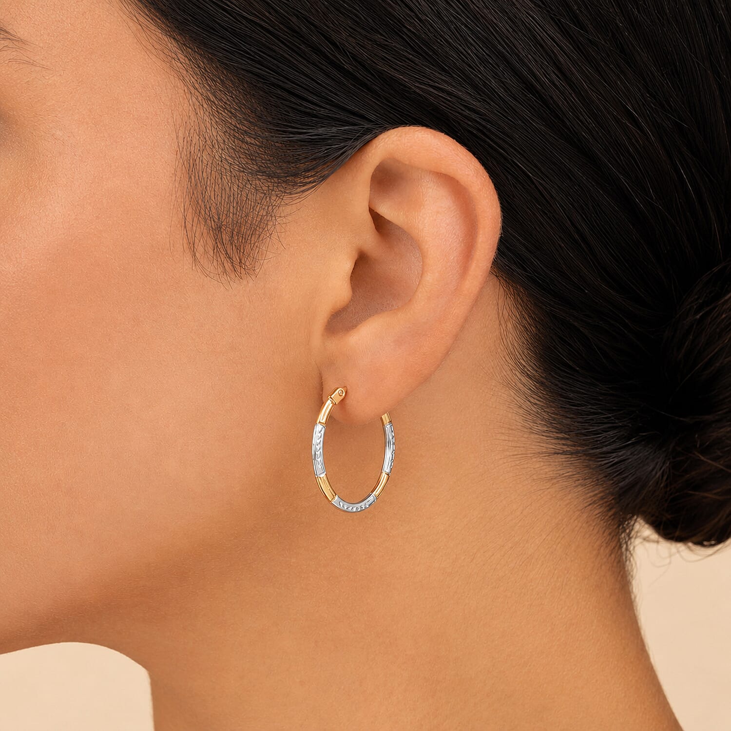 9K Yellow Gold Earring with Clasp in Two Tone Plating