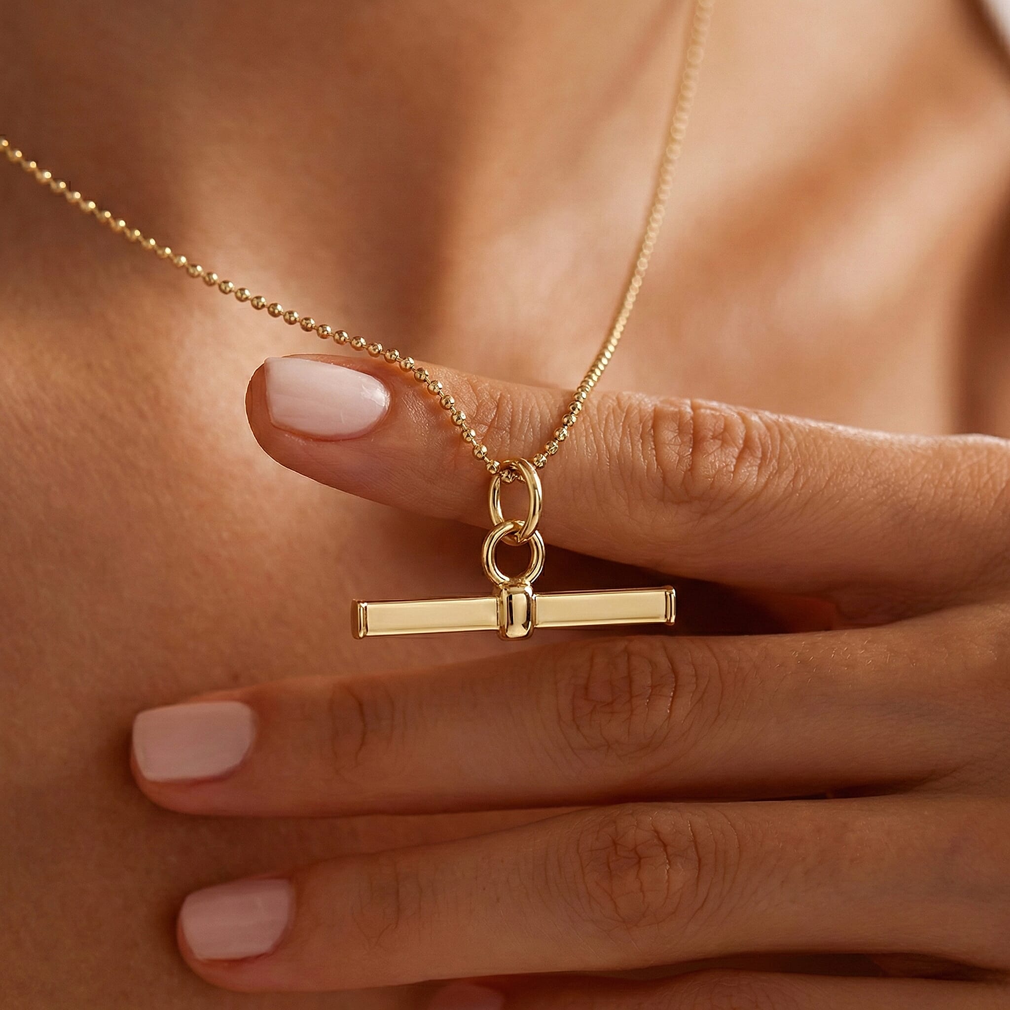 9K Yellow Gold T-Bar Pendant
