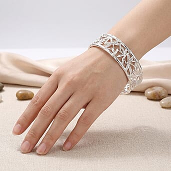 https://tjcuk.sirv.com/Products/85/9/8598533/D-Joy-Sterling-Silver-Cuff-Bangle-Size-7-5-Silver-Wt-24-80-Gms_8598533_2.jpg?w=342&h=342