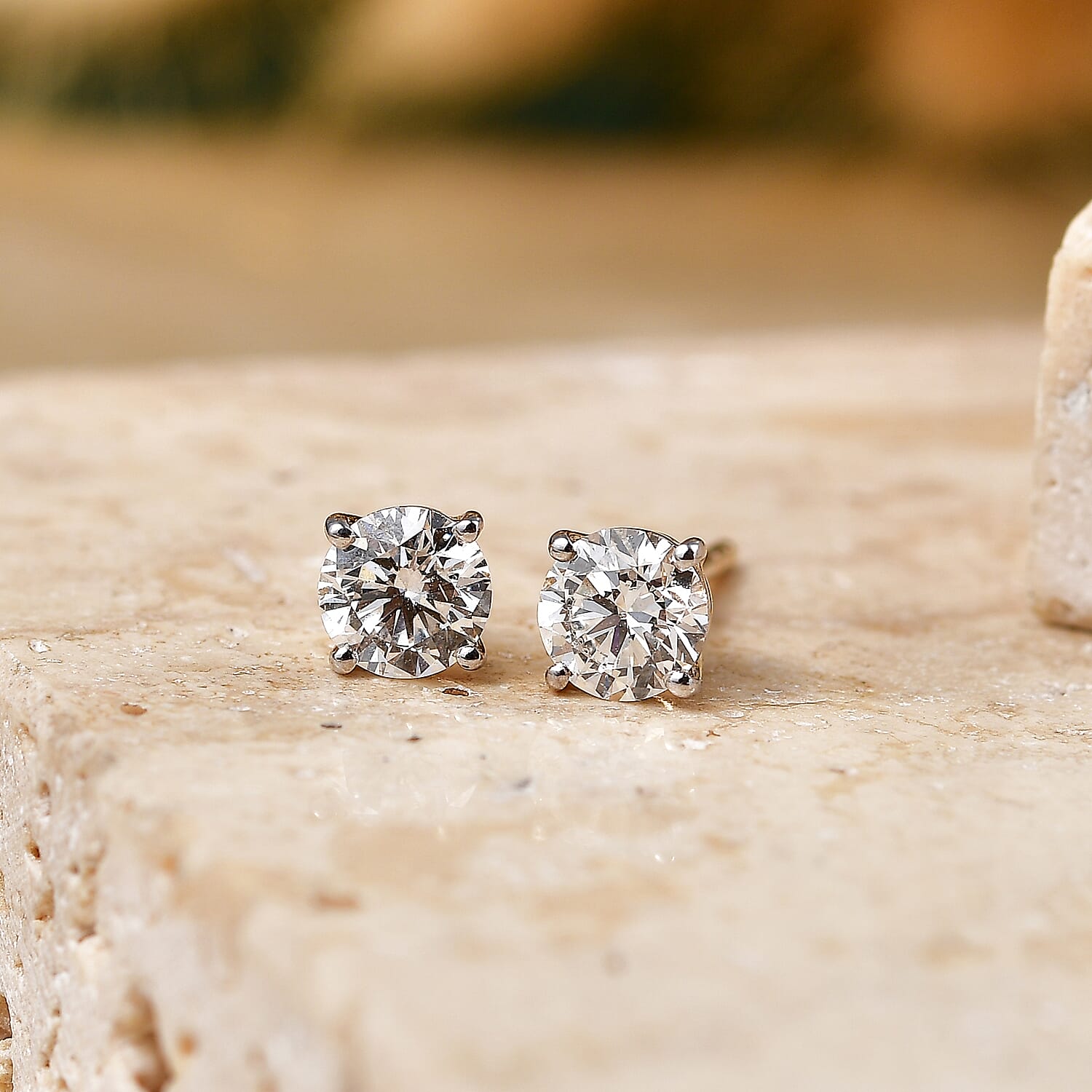 Luxuriant - 14K Yellow Gold SGL Certified Lab Grown Diamond (SI-G-H) Solitaire Stud Push Post Earring 1.00 Ct.