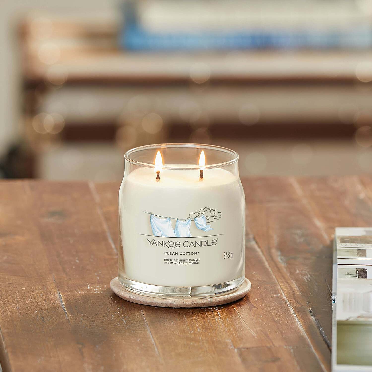 YANKEE CANDLE  2 Wick Candle (368 Grams - Burn Time 35-50 Hours) - Clean Cotton