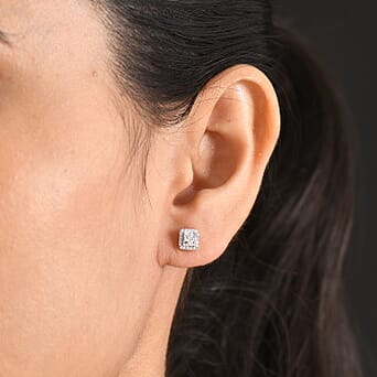 https://tjcuk.sirv.com/Products/86/0/8600480/Luxuriant-Lab-Grown-Diamond-Cluster-Earring-in-Platinum-OverlaySterlin_8600480_1.jpg?w=342&h=342