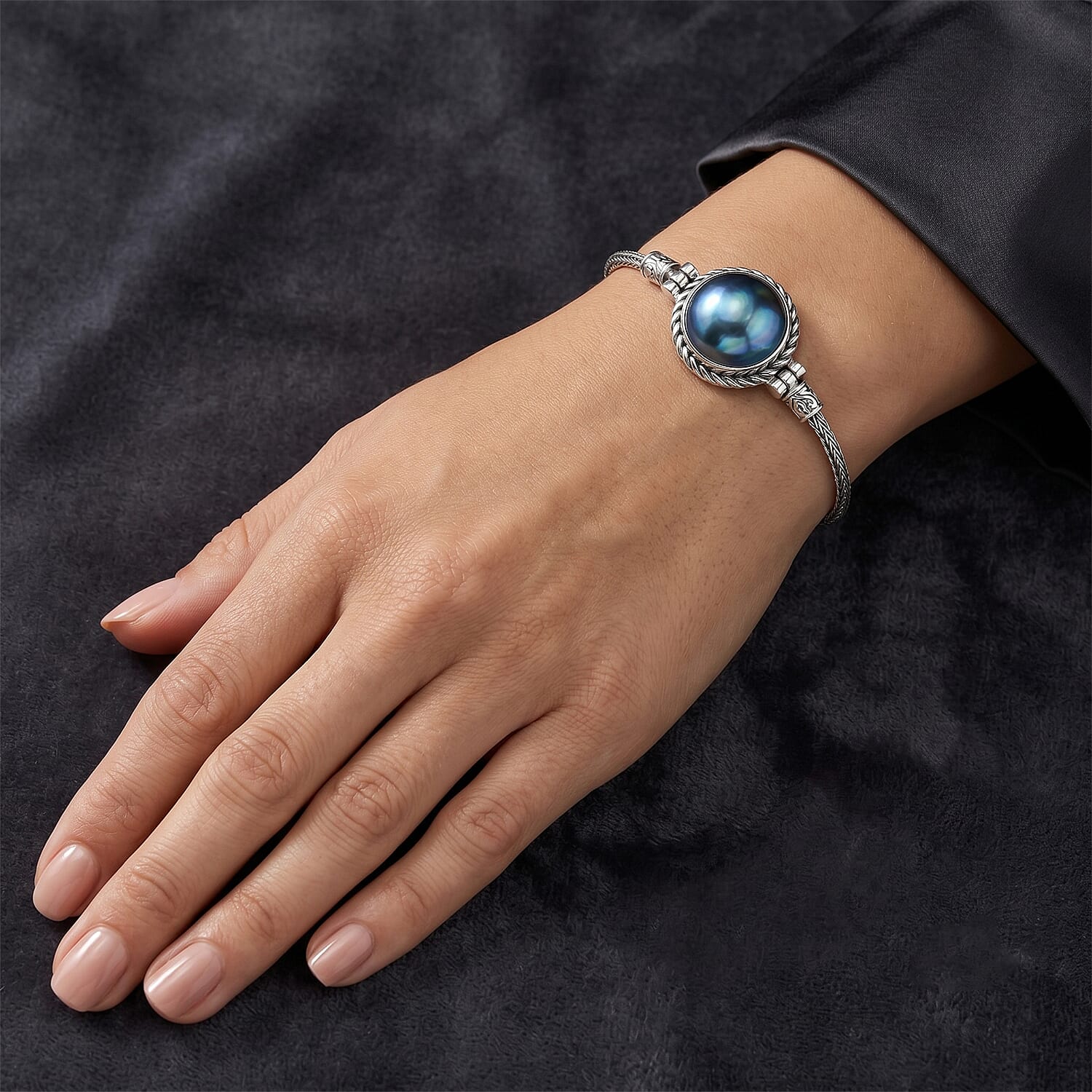 Royal Bali Collection - D'Joy Blue Mabe Pearl Sterling Silver Bracelet (Size - 8) with Lobster Clasp 8.34 Ct, Silver Wt. 12.00 Gms