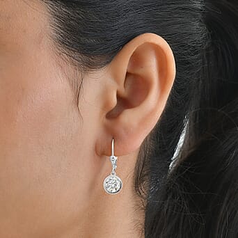 https://tjcuk.sirv.com/Products/86/0/8604733/Royal-Bali-Collection-D-Joy-Moissanite-Solitaire-Lever-Back-Earring-in_8604733_1.jpg?w=342&h=342