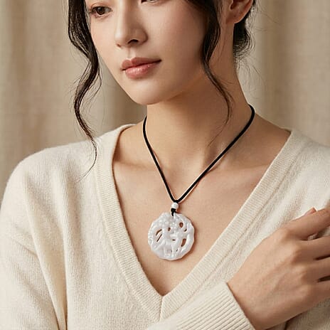 White Jade Stone Necklace  96.000  Ct.